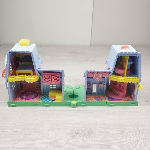 Vintage 1994 TAKARA Furry Families, Lion Family Enchanted Playhouse + furniture - Picture 11 of 16